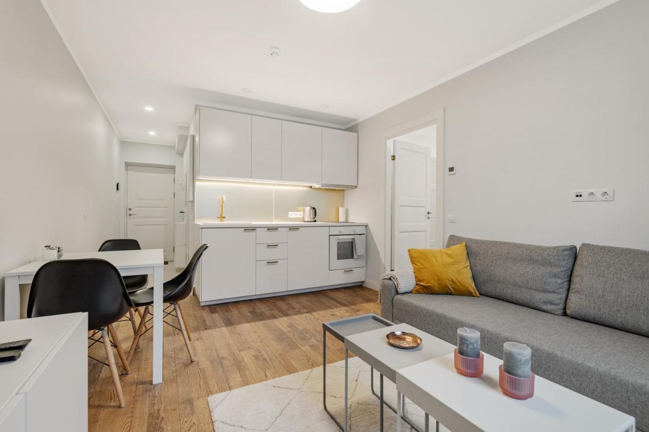 탈린 Charming 1Br In Superb Location, Free Parking & Wi-Fi 아파트 외부 사진