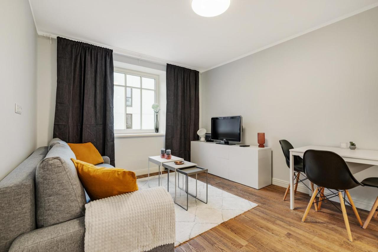 탈린 Charming 1Br In Superb Location, Free Parking & Wi-Fi 아파트 외부 사진