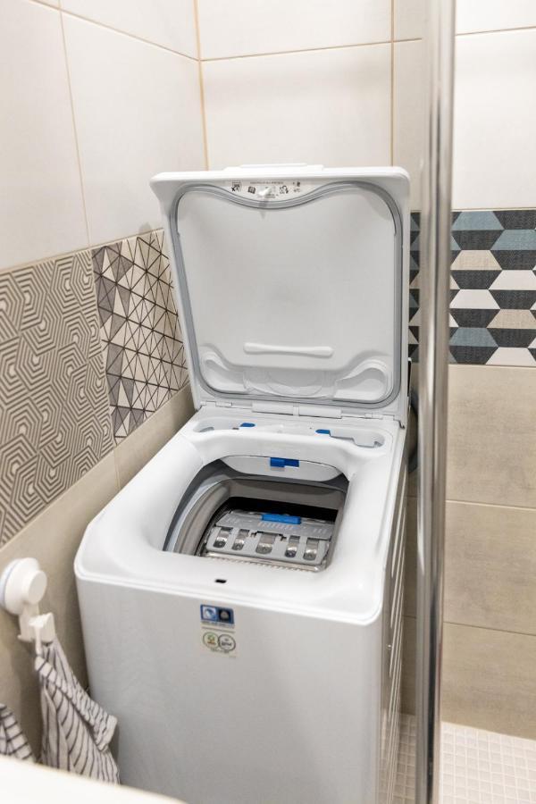 탈린 Charming 1Br In Superb Location, Free Parking & Wi-Fi 아파트 외부 사진